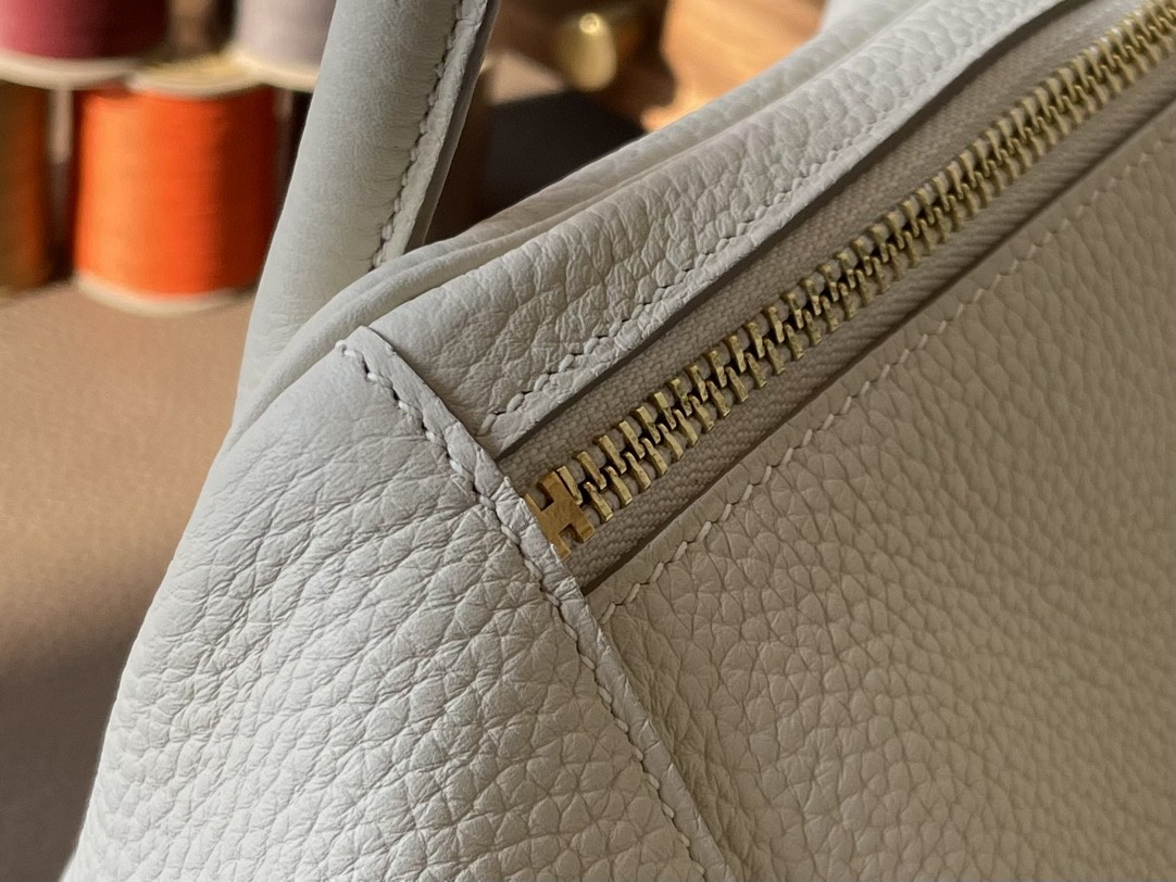 Hermès（爱马仕）Lindy 琳迪包 奶昔白 TC大牛皮 金扣 30cm