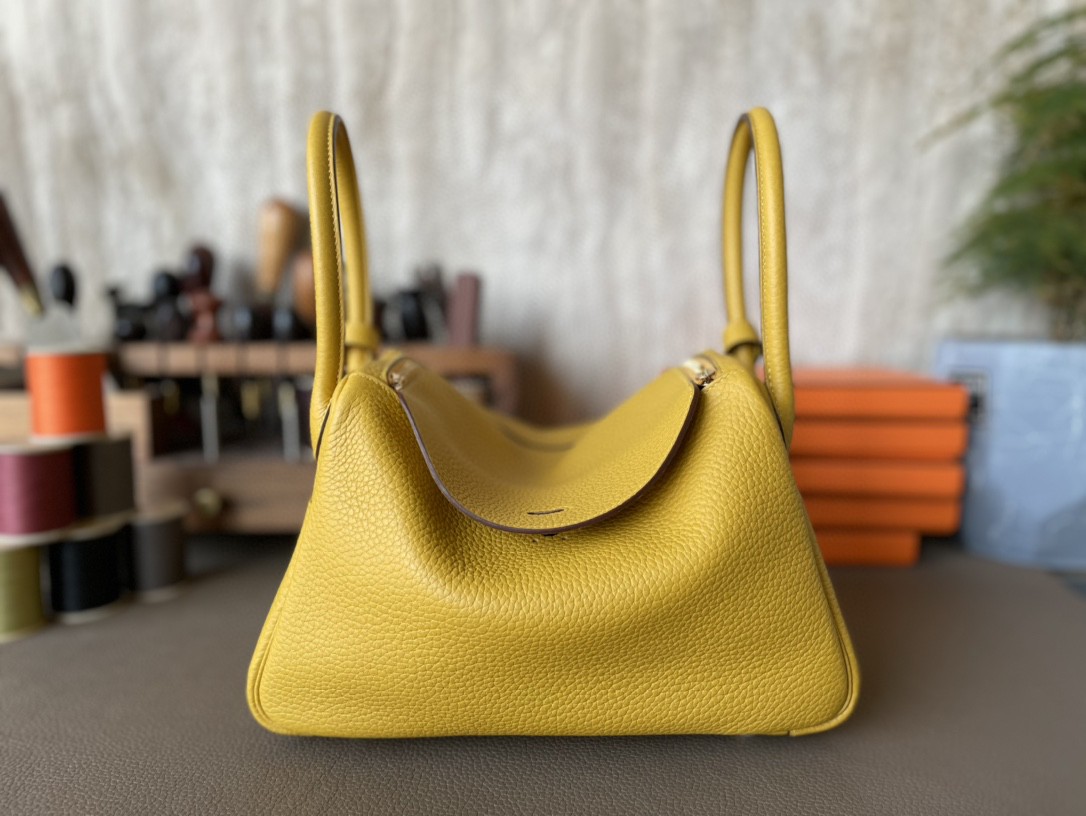 Hermès（爱马仕）Lindy 琳迪包 琥珀黄 TC大牛皮 金扣 26cm