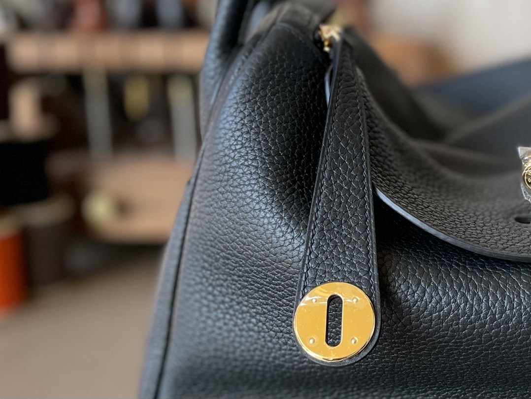 Hermès（爱马仕）Lindy 琳迪包 黑色 TC大牛皮 金扣 30cm