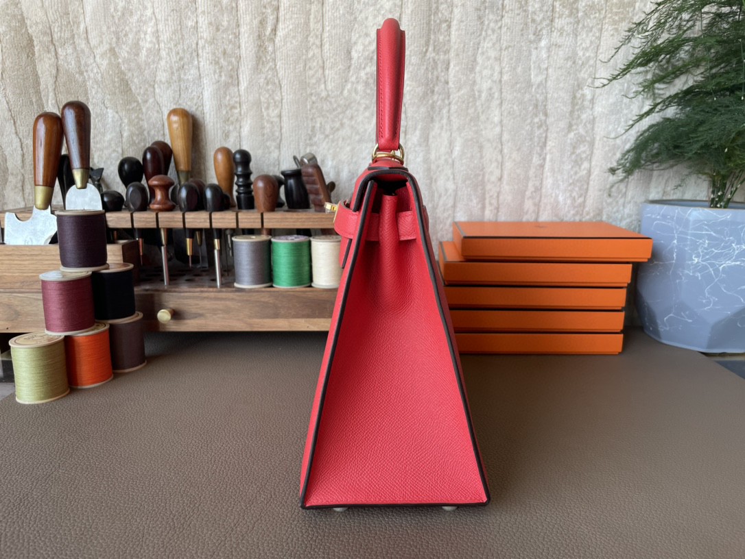 Hermès（爱马仕）Kelly 凯莉包 番茄红 Epsom 掌纹皮 金扣 28cm
