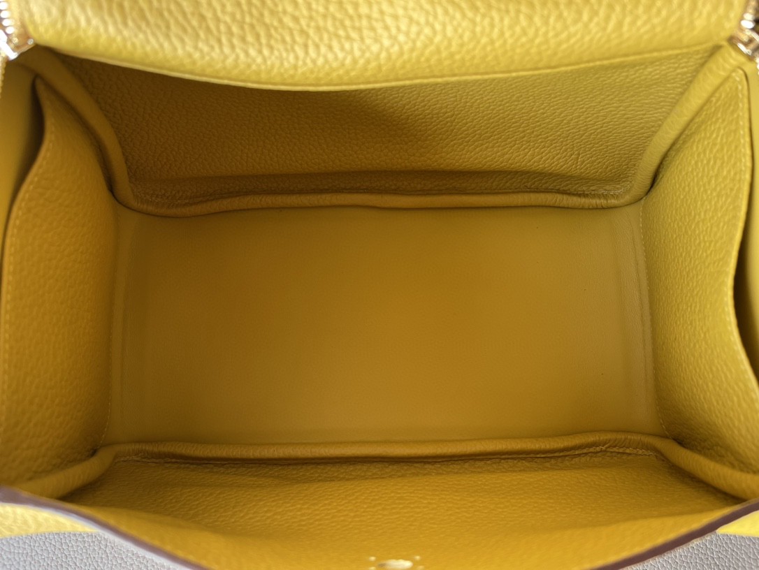 Hermès（爱马仕）Lindy 琳迪包 琥珀黄 TC大牛皮 金扣 26cm