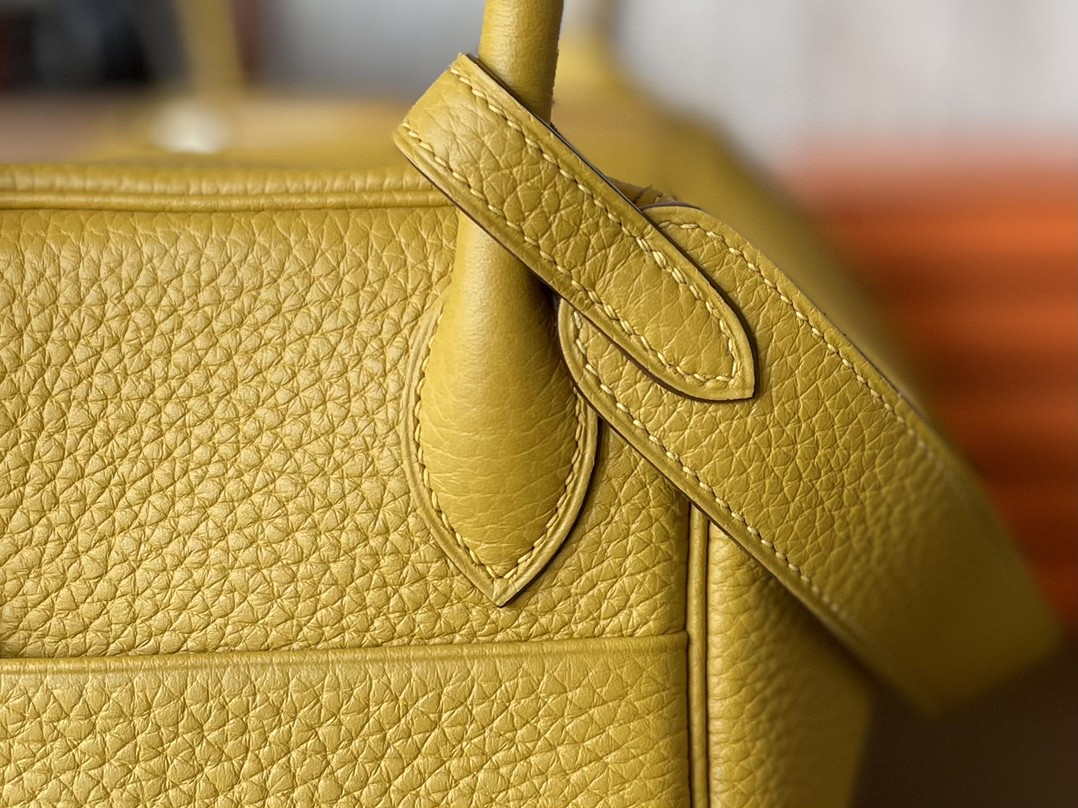 Hermès（爱马仕）Lindy 琳迪包 琥珀黄 TC大牛皮 金扣 26cm