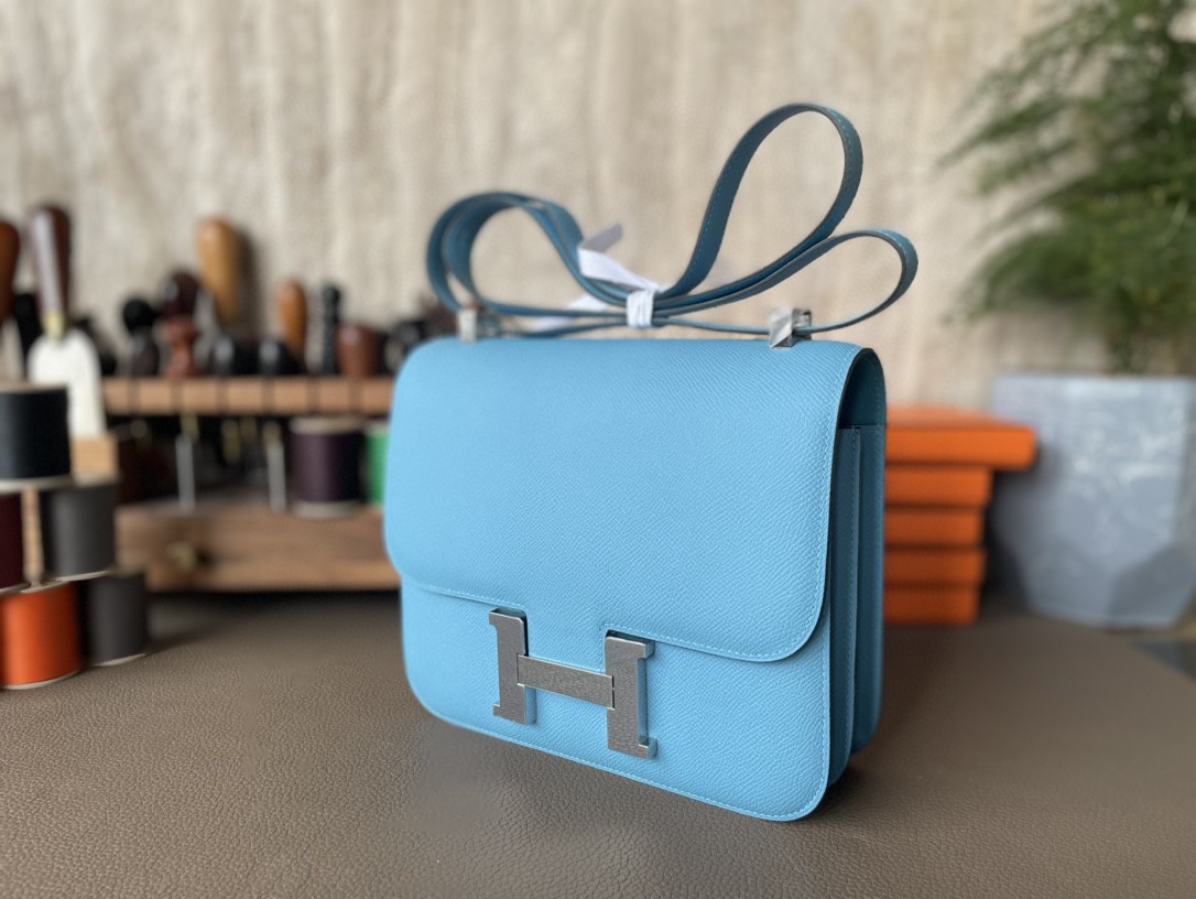 Hermès（爱马仕）Constance 小康 北方蓝 Epsom 掌纹皮 银扣 24cm
