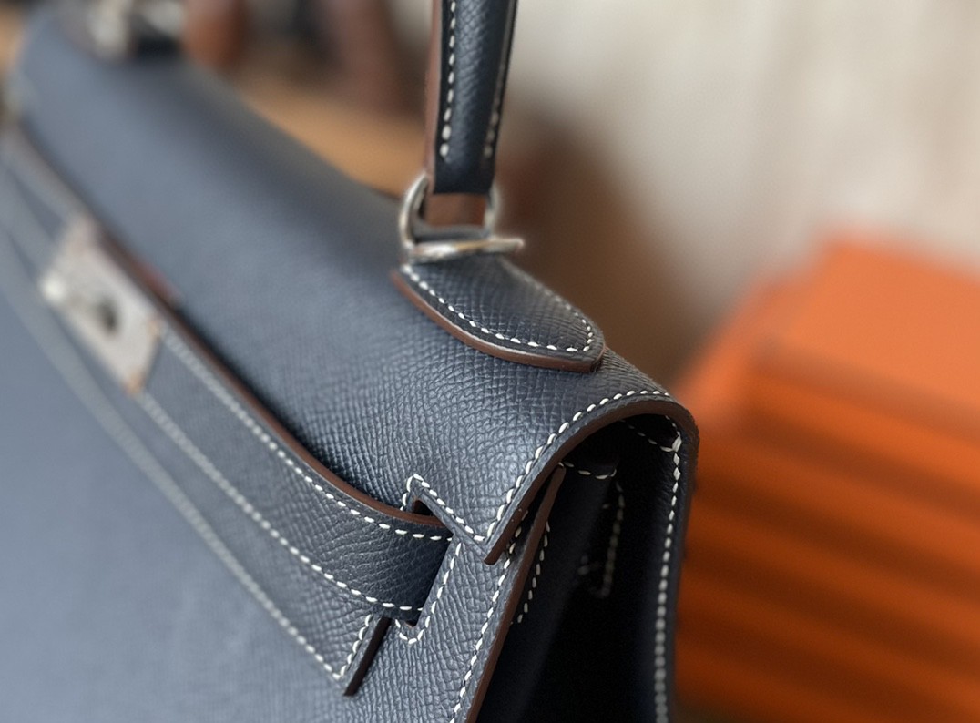 Hermès（爱马仕）Kelly 凯莉包 靛蓝色 Epsom 掌纹皮 银扣 28cm