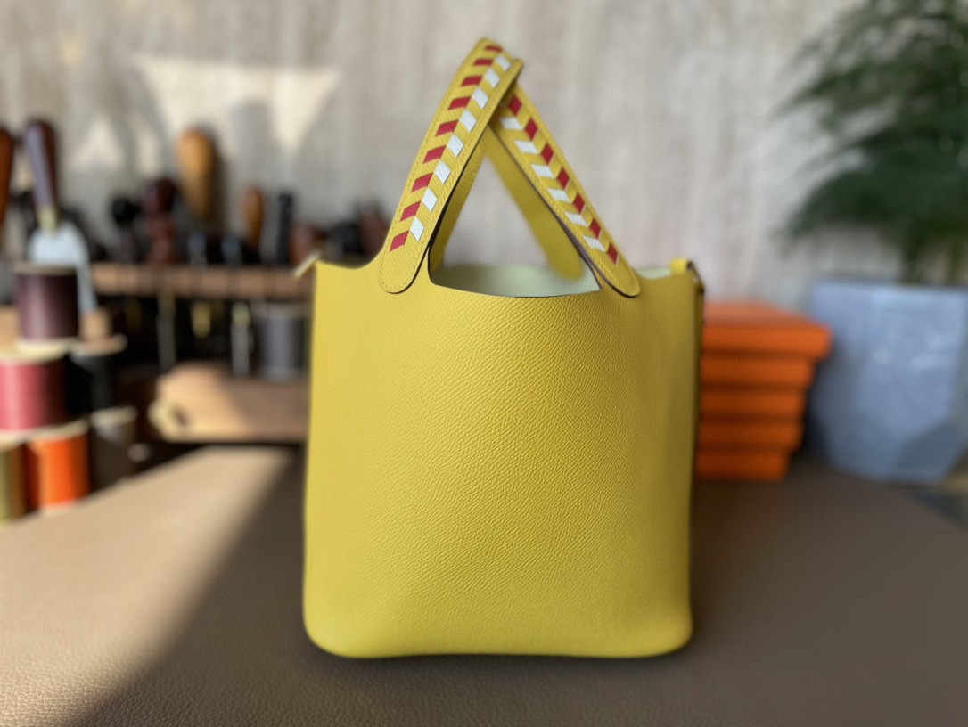 Hermès（爱马仕）Picotin 菜篮子 那不勒斯黄 手腕编织 红白 Epsom 掌纹皮 金扣 18cm