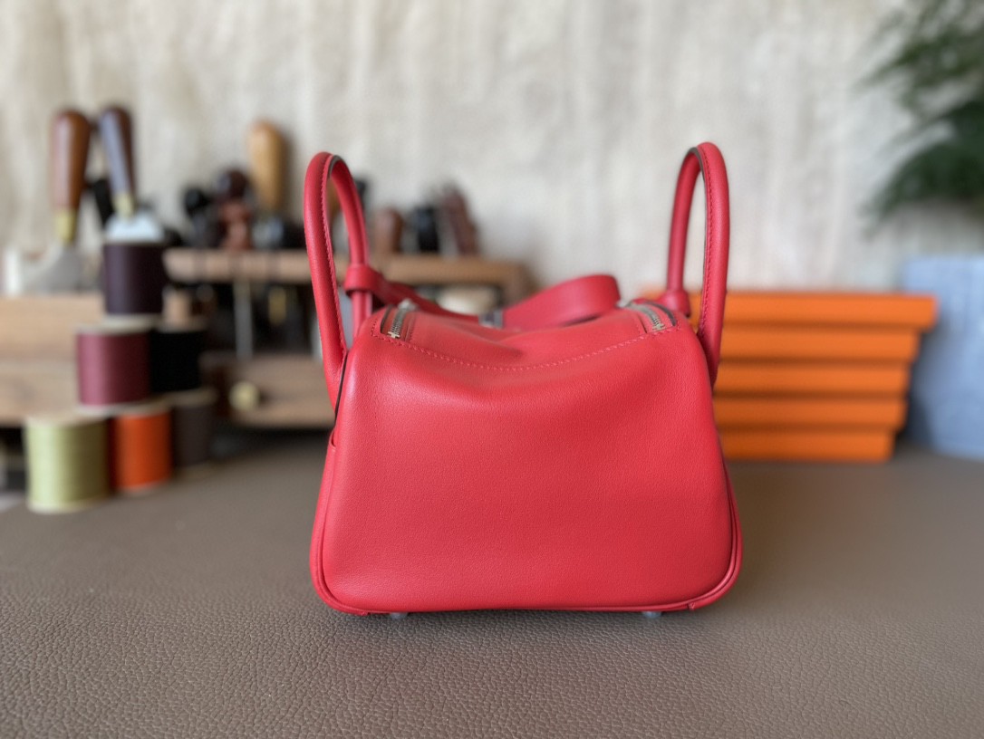 Hermès（爱马仕）mini Lindy 迷你琳迪包 番茄红 Swift皮 银扣 20cm