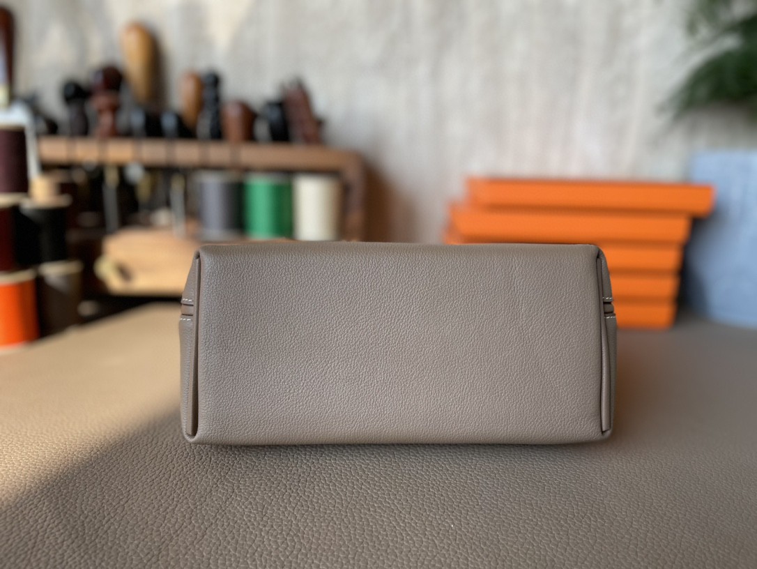 Hermès（爱马仕）mini kelly 2424 大象灰 EC皮 银扣