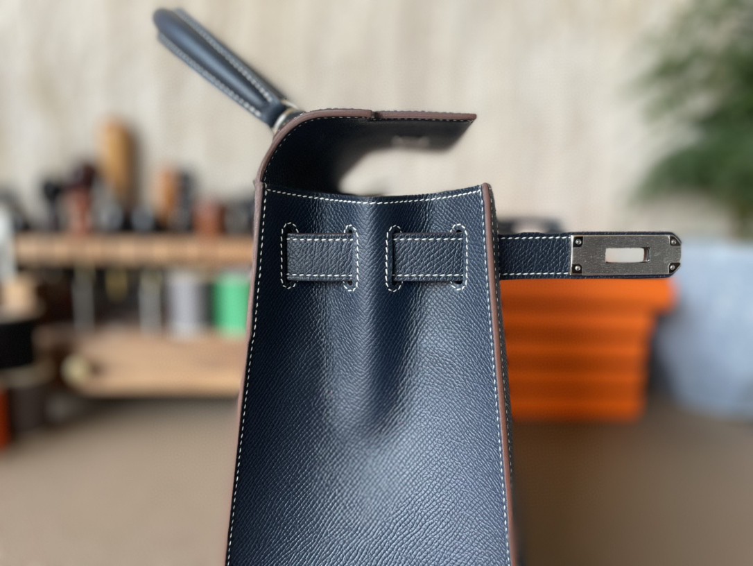 Hermès（爱马仕）Kelly 凯莉包 靛蓝色 Epsom 掌纹皮 银扣 28cm