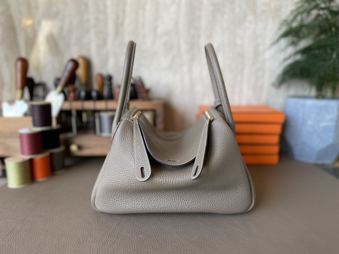 Hermès（爱马仕）Lindy 琳迪包 大象灰 TC大牛皮 金扣 26cm