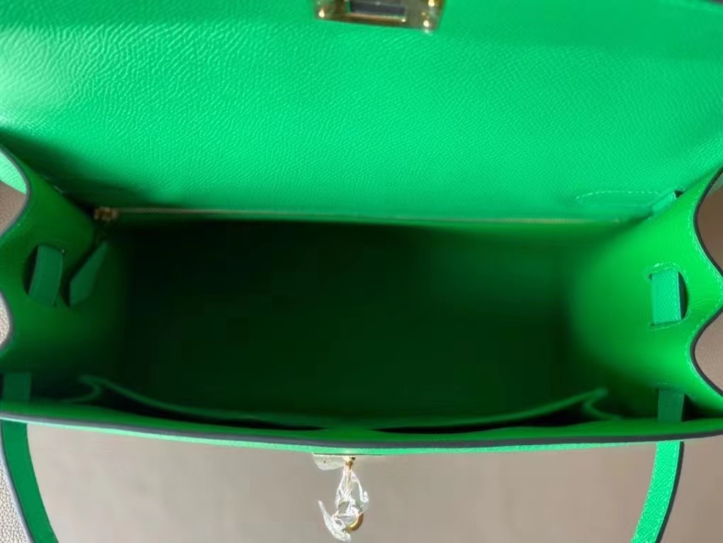 Hermès（爱马仕）Kelly 凯莉包 竹子绿 EPsom 掌纹皮 金扣 32cm