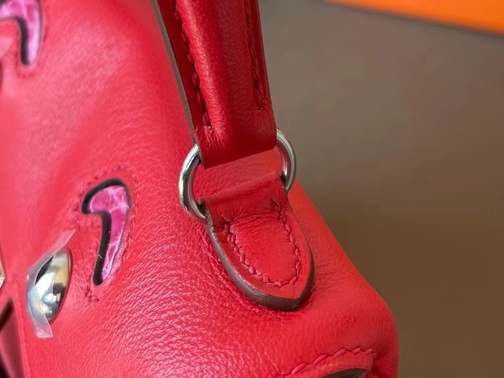 Hermès（爱马仕）Kelly doll 娃娃包 心红色 SF 亮美洲鳄鱼 银扣