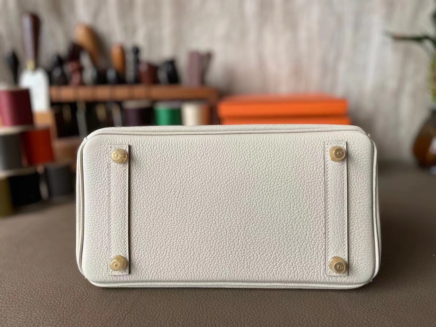 Hermès（爱马仕）Birkin 铂金包 奶昔白 Togo 顶级小牛皮 金扣 25cm