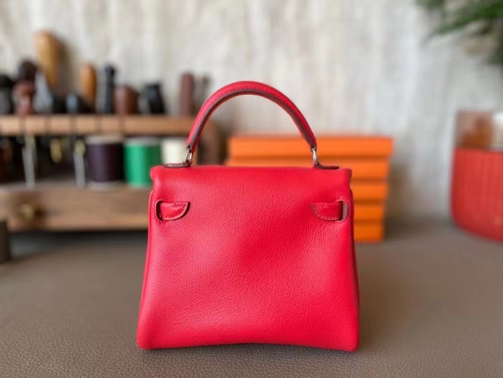 Hermès（爱马仕）Kelly doll 娃娃包 心红色 SF 亮美洲鳄鱼 银扣