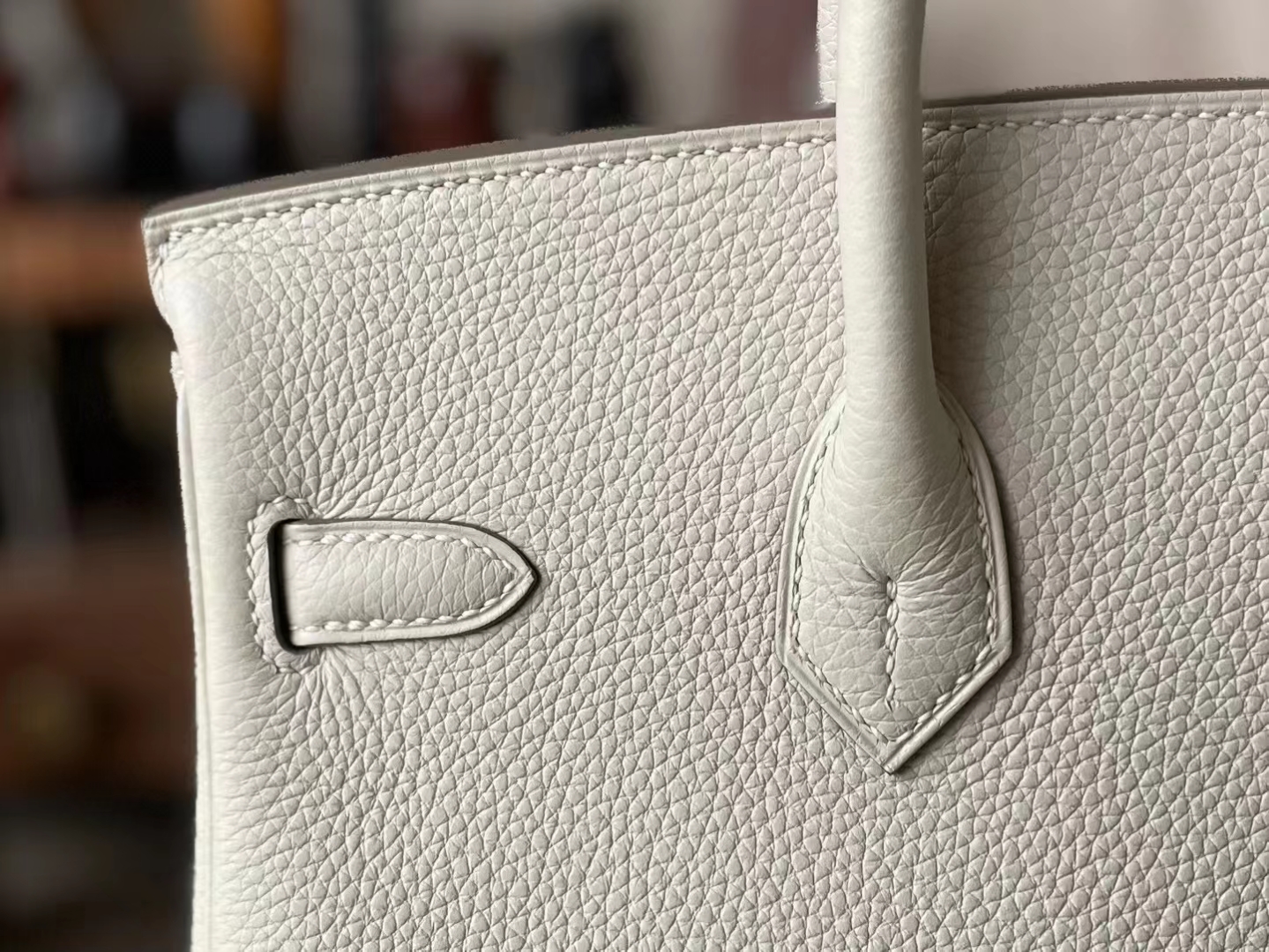 Hermès（爱马仕）Birkin 铂金包 奶昔白 Togo 顶级小牛皮 金扣 25cm