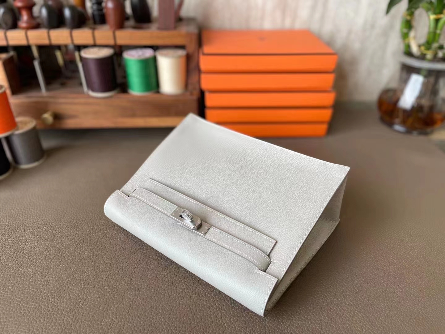 Hermès（爱马仕）Kelly danse 跳舞包 珍珠灰 evercolor皮 银扣