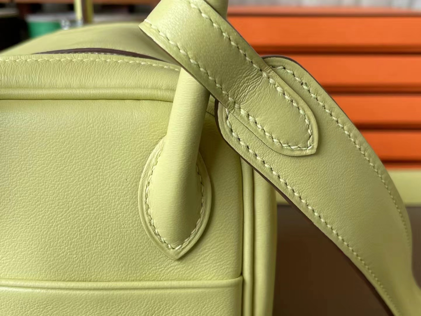 Hermès（爱马仕）mini lindy 迷你琳迪 小鸡黄 Swfit 皮 银扣 20cm