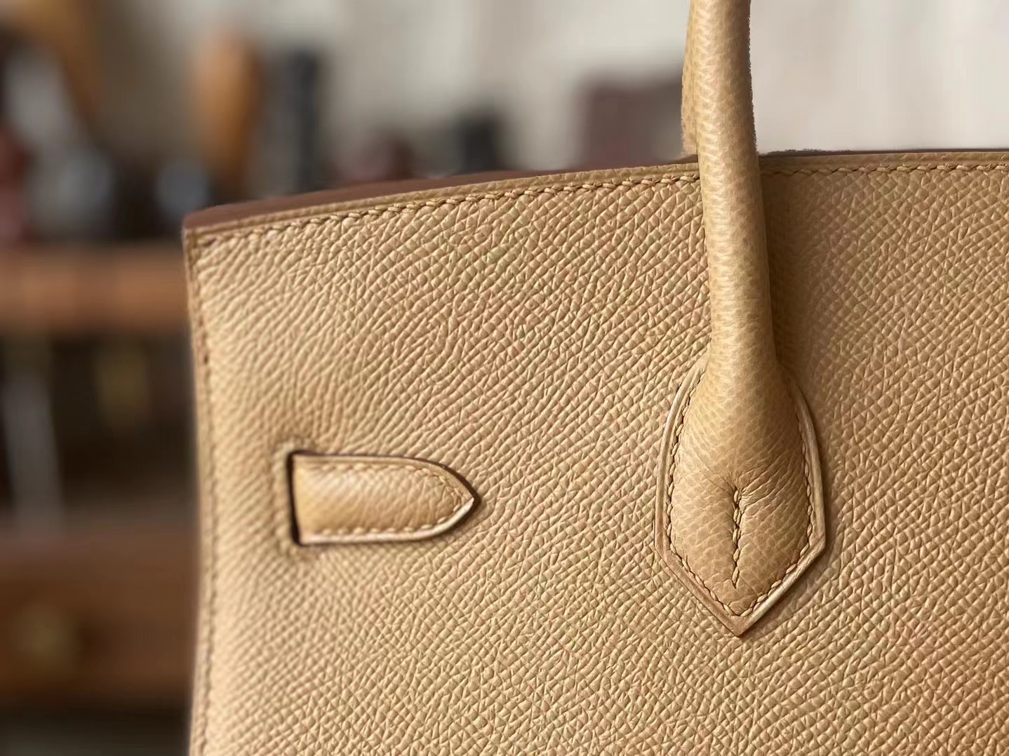 Hermès（爱马仕）Birkin 铂金包 Epsom 掌纹皮 饼干色 外缝 金扣 25cm