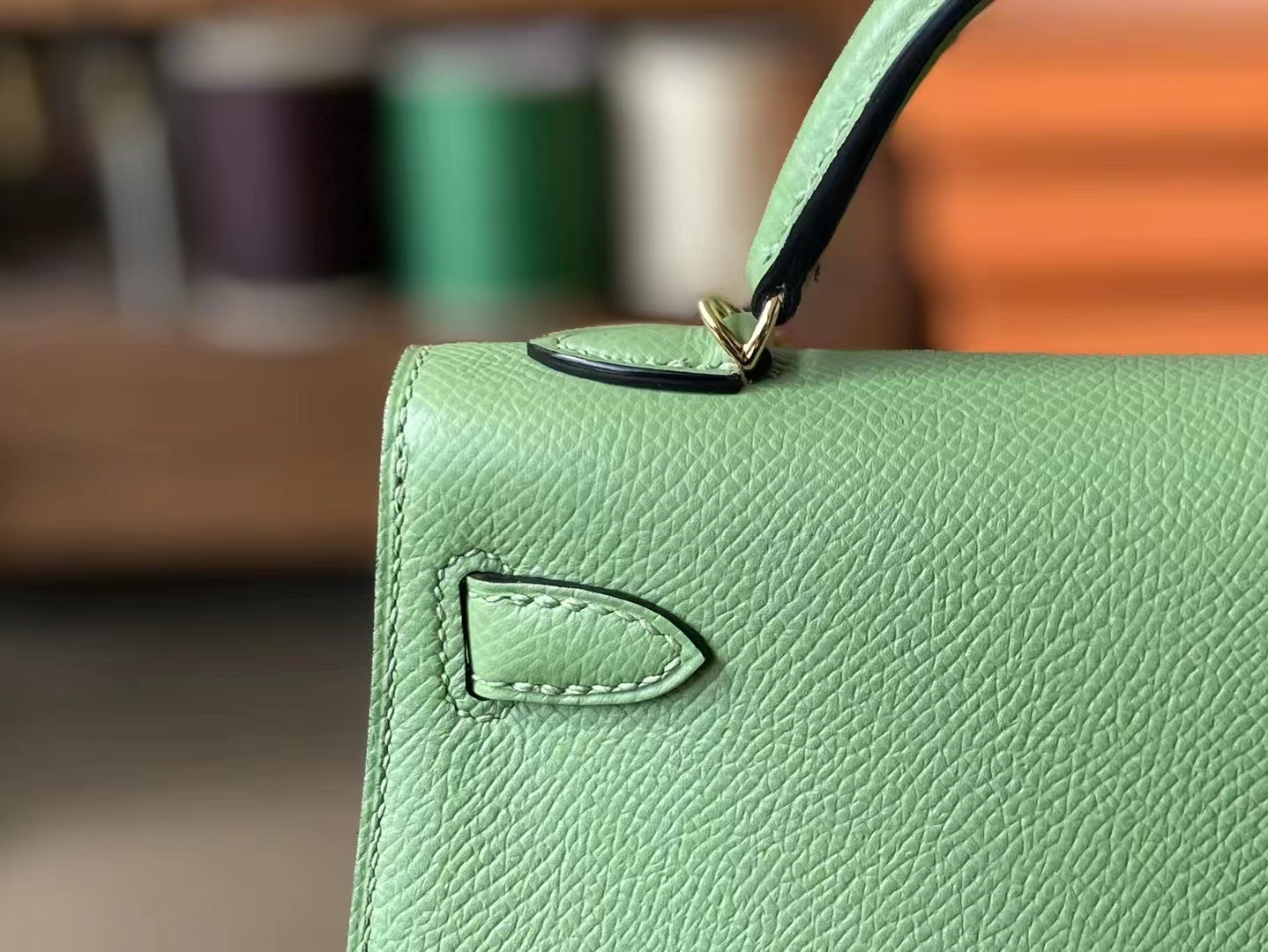 Hermès（爱马仕）mini Kelly 迷你凯莉 牛油果绿 Epsom 掌纹皮 金扣 19cm 二代