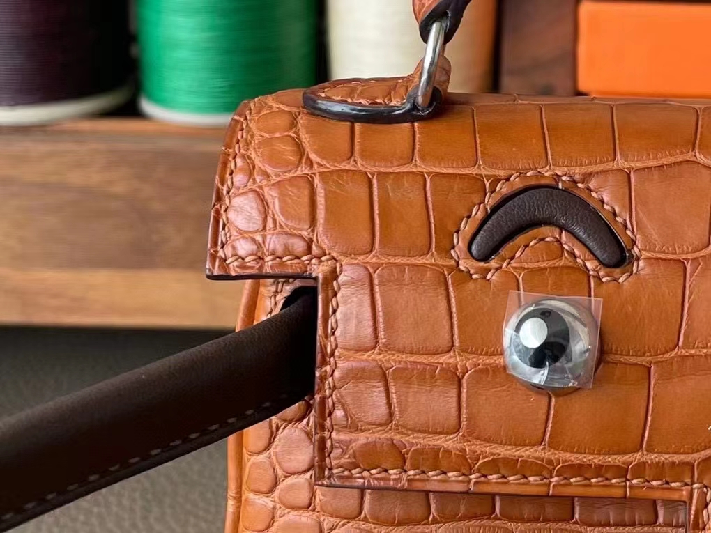 Hermès（爱马仕）Kelly doll 娃娃包 金棕色 拼 乌木色 雾面美洲鳄鱼 Swfit 银扣