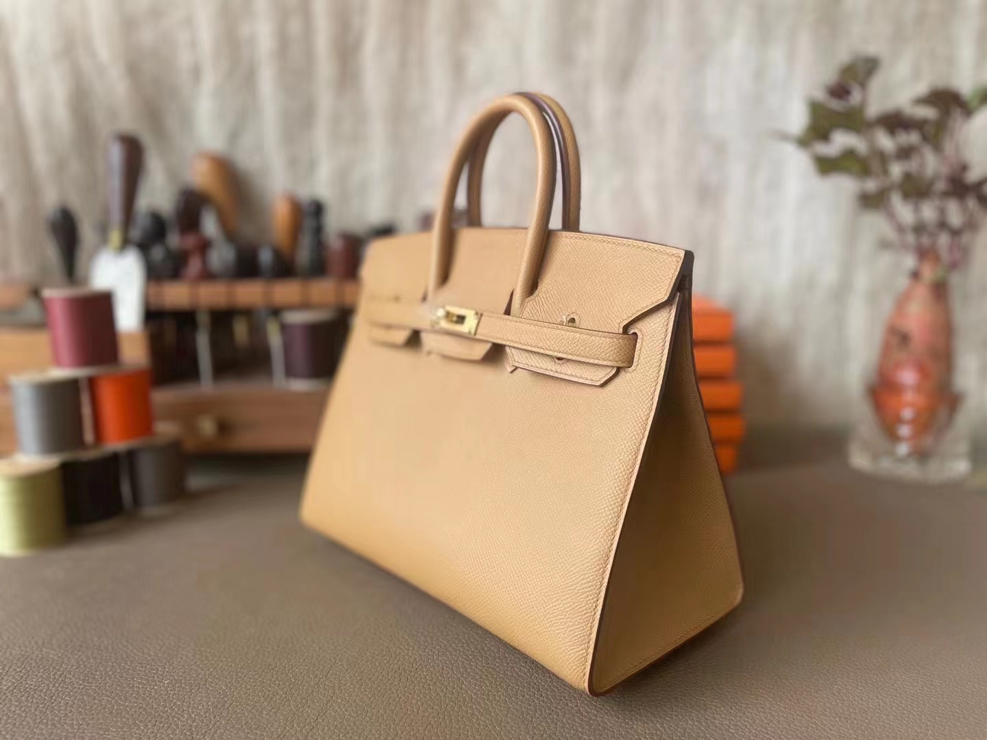 Hermès（爱马仕）Birkin 铂金包 Epsom 掌纹皮 饼干色 外缝 金扣 25cm