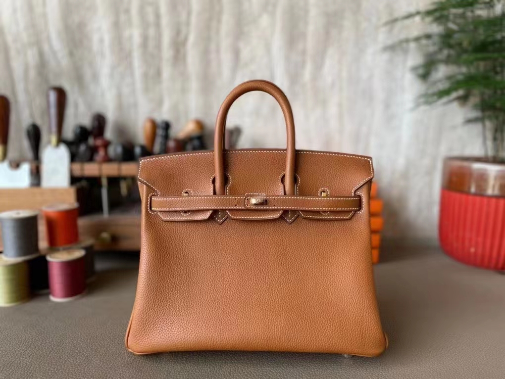 Hermès（爱马仕）Birkin 铂金包 金棕色 福宝马鞍皮 金扣 25cm