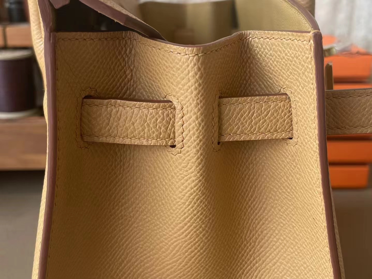 Hermès（爱马仕）Birkin 铂金包 Epsom 掌纹皮 饼干色 外缝 金扣 25cm