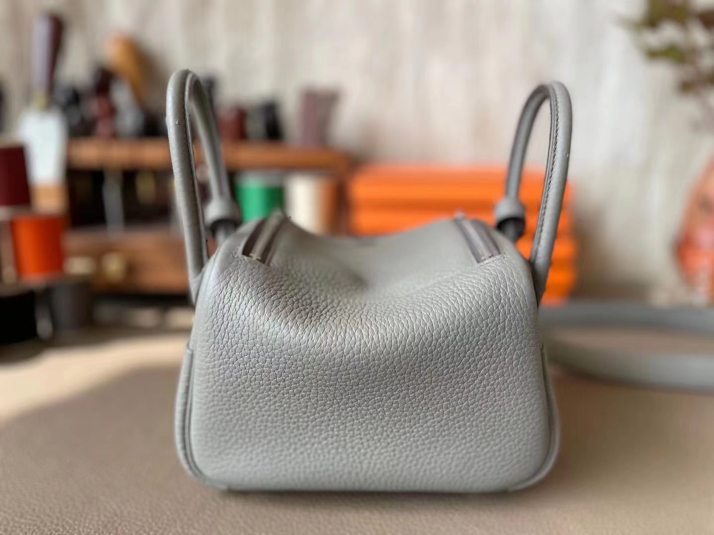 Hermès（爱马仕）MINI lindy 迷你琳迪包 锡器灰 TC 大牛皮 银扣 20cm