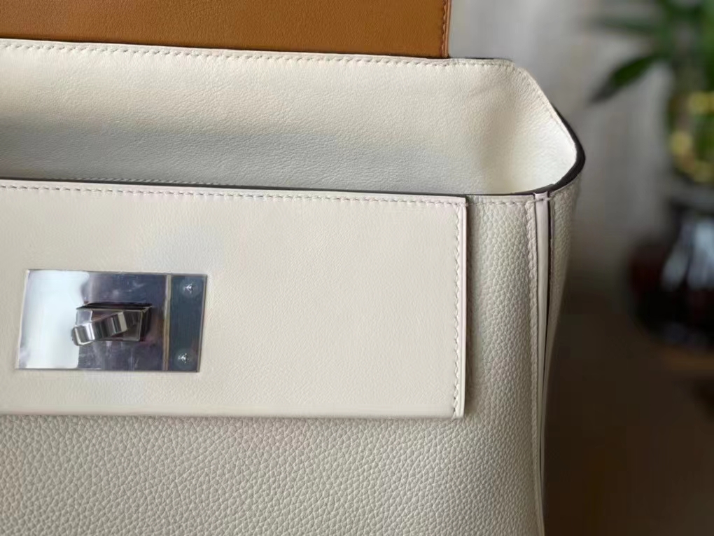 Hermès（爱马仕）Kelly 2424 奶昔白 拼 波尔多酒红 Togo 顶级小牛皮 拼 Swfit 雾面湾鳄 银扣