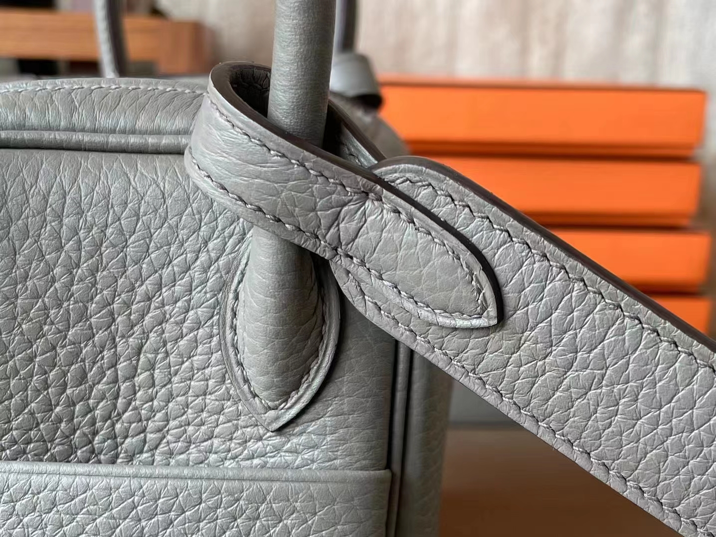 Hermès（爱马仕）MINI lindy 迷你琳迪包 锡器灰 TC 大牛皮 银扣 20cm