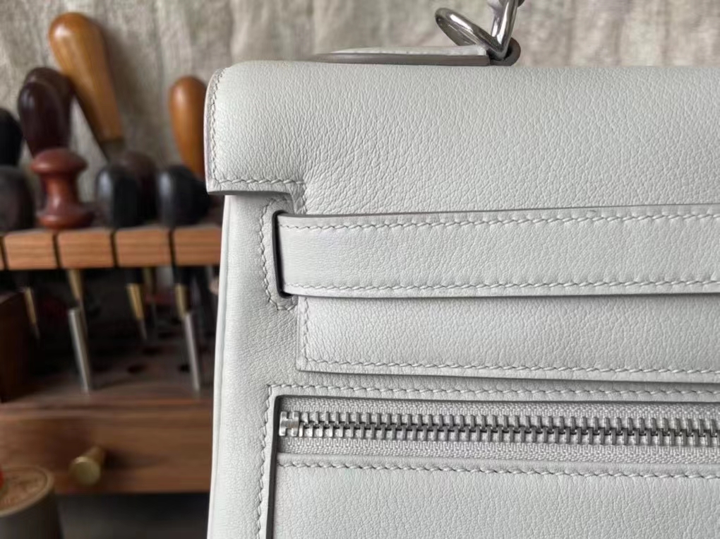 Hermès（爱马仕）kelly lakis  珍珠灰 Swfit 拼 雾面湾鳄 银扣 32cm