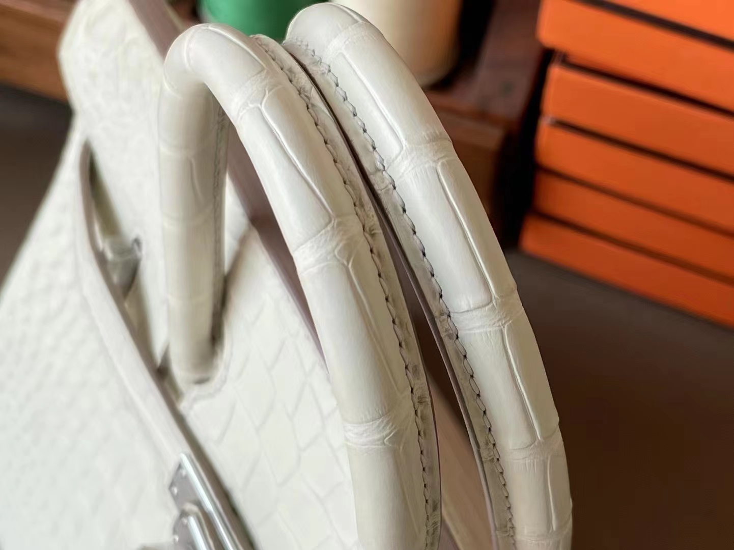 Hermès（爱马仕）Birkin 铂金包 奶油白 雾面美州鳄 银扣 25cm