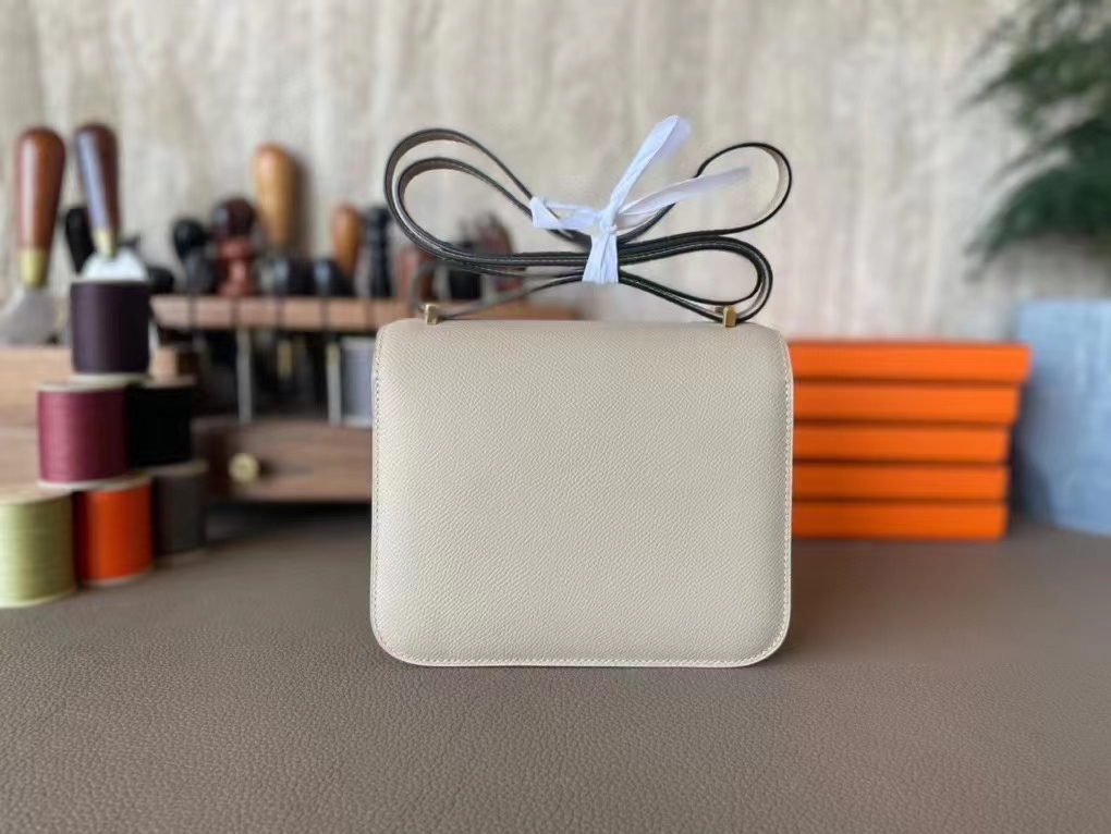 Hermès（爱马仕）Constance 康康 风衣灰 Epsom皮 金扣 19cm