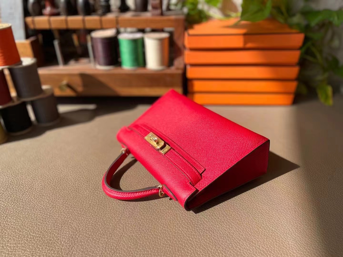 Hermès（爱马仕）mini kelly 迷你凯莉 中国红 Epsom 掌纹皮 金扣 19cm 二代