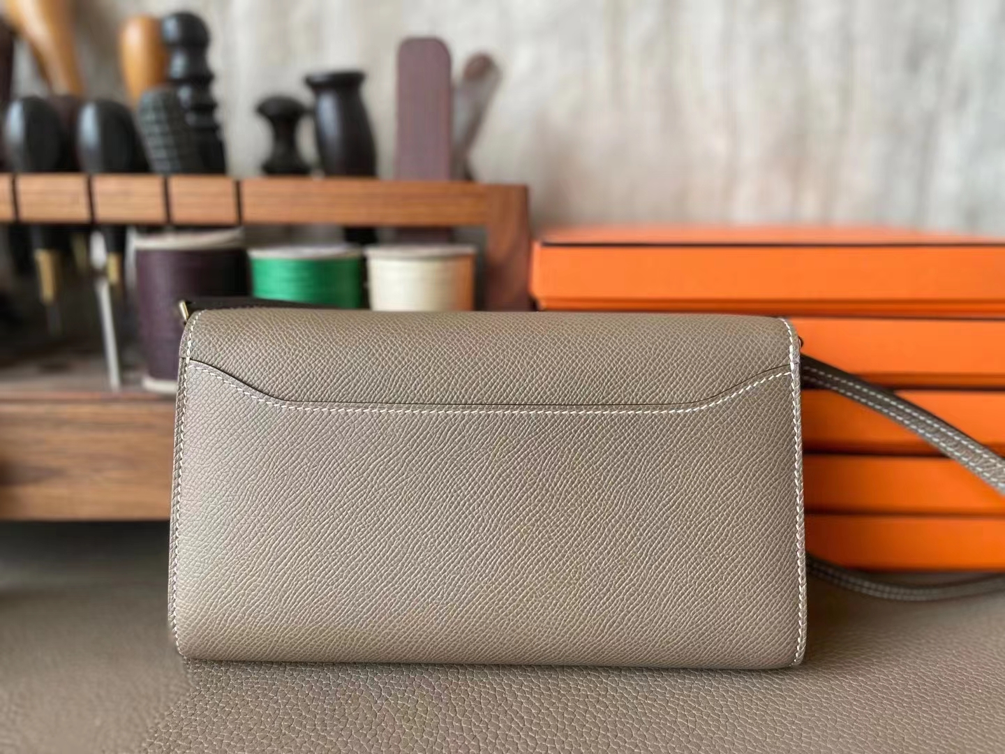 Hermès（爱马仕）Constance To Go 大象灰 Epsom 掌纹皮 金扣 20cm