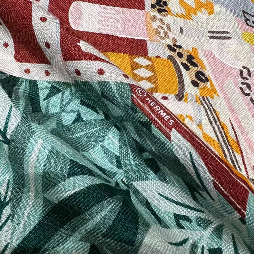 《丝羊绒十二花豹_披肩》绿色