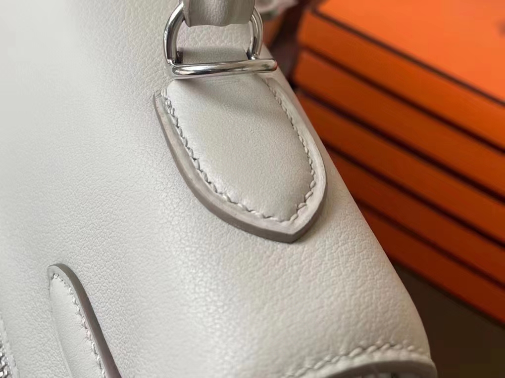 Hermès（爱马仕）kelly lakis  珍珠灰 Swfit 拼 雾面湾鳄 银扣 32cm