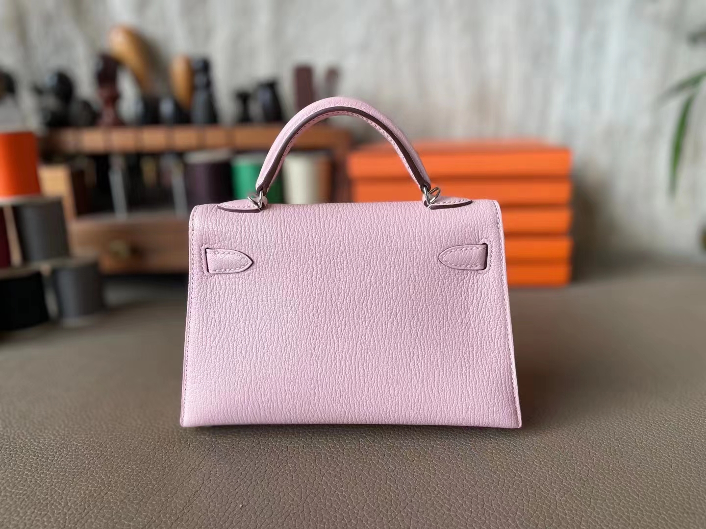 Hermès（爱马仕）mini Kelly 迷你凯莉 山羊皮 3q 水粉 银扣 19cm 二代