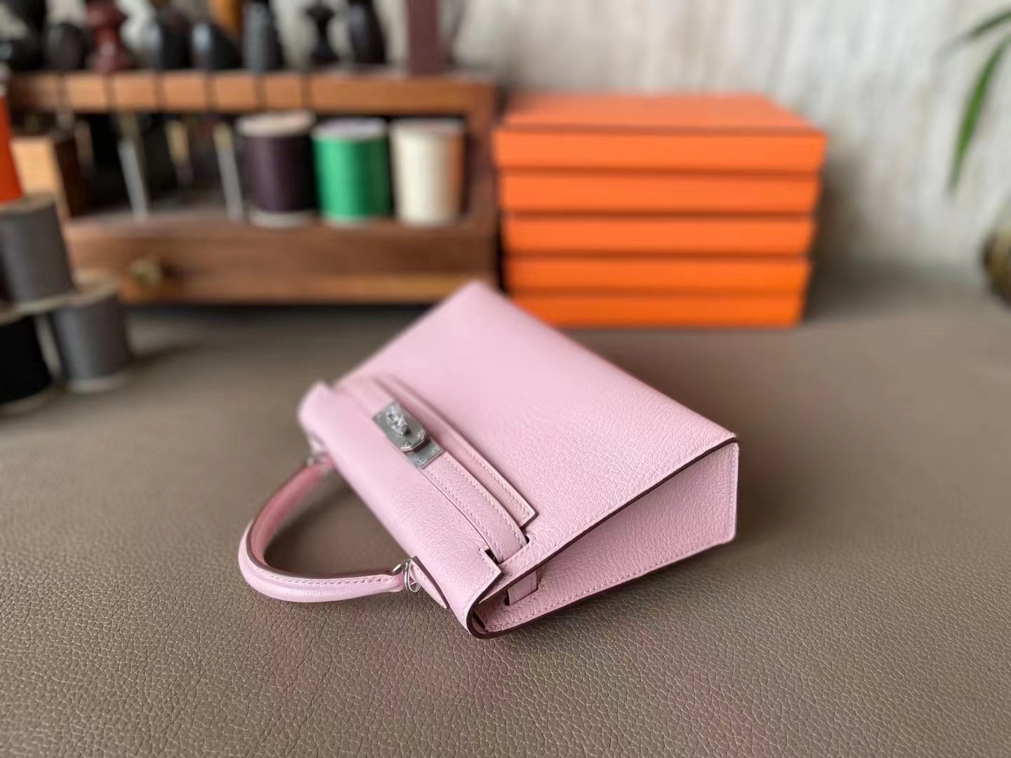 Hermès（爱马仕）mini Kelly 迷你凯莉 山羊皮 3q 水粉 银扣 19cm 二代