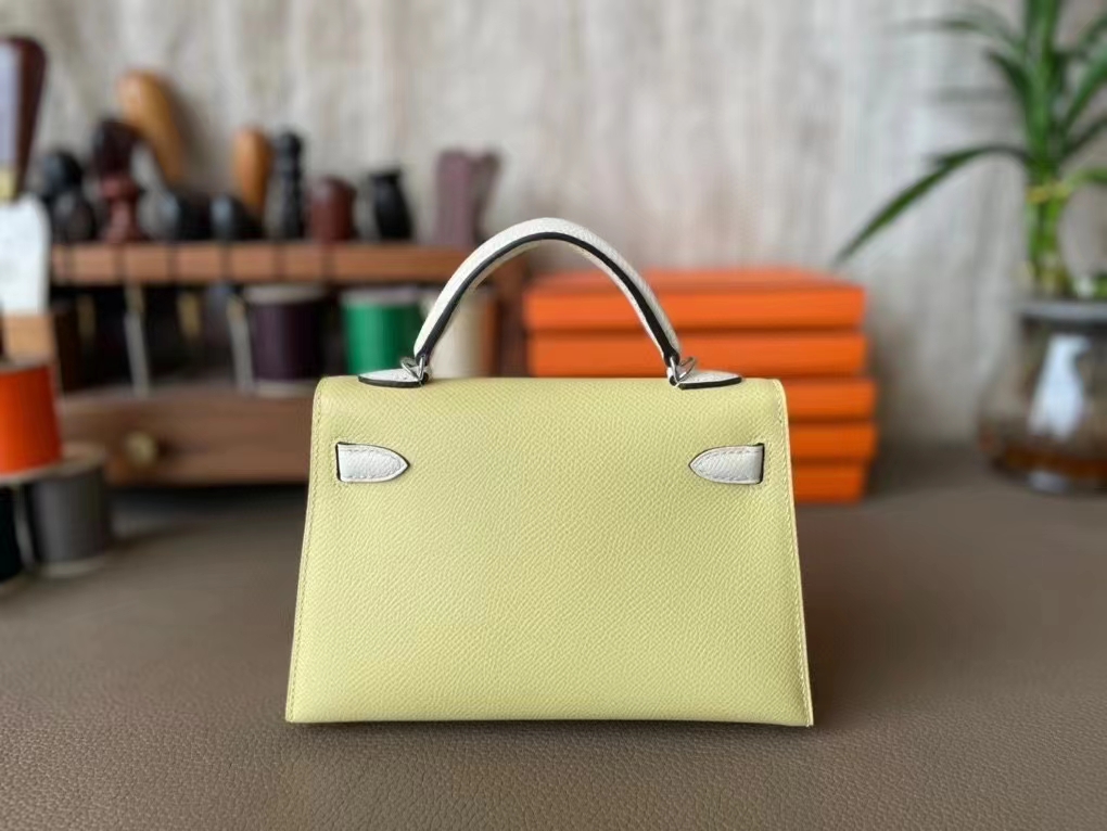 Hermès（爱马仕）minikelly 迷你凯莉 小鸡黄 拼 奶昔白 Epsom掌纹皮 银扣 19cm 二代