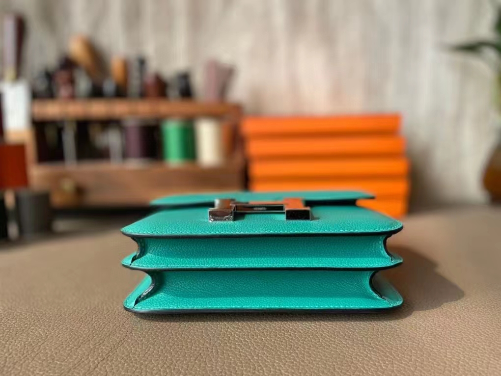 Hermès（爱马仕）Constance 康康 维罗纳绿 Evercolor皮 银扣 19cm