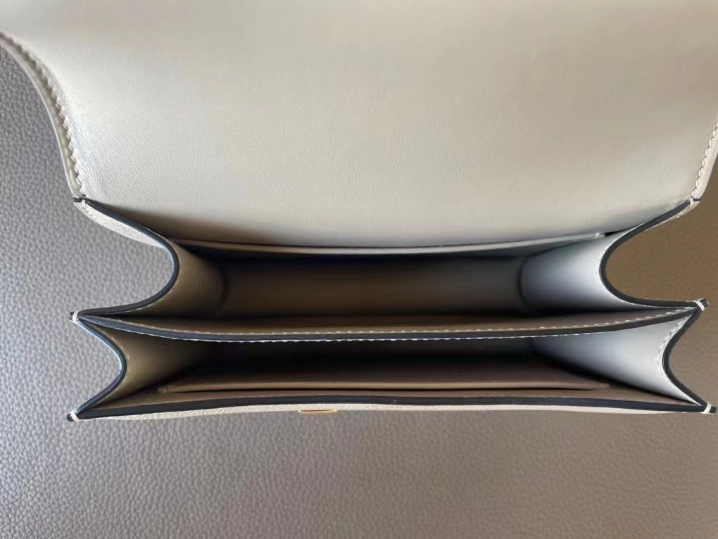Hermès（爱马仕）Constance 康康 风衣灰 Epsom皮 金扣 19cm