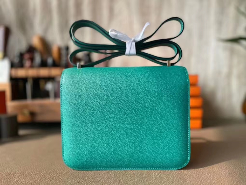 Hermès（爱马仕）Constance 康康 维罗纳绿 Evercolor皮 银扣 19cm
