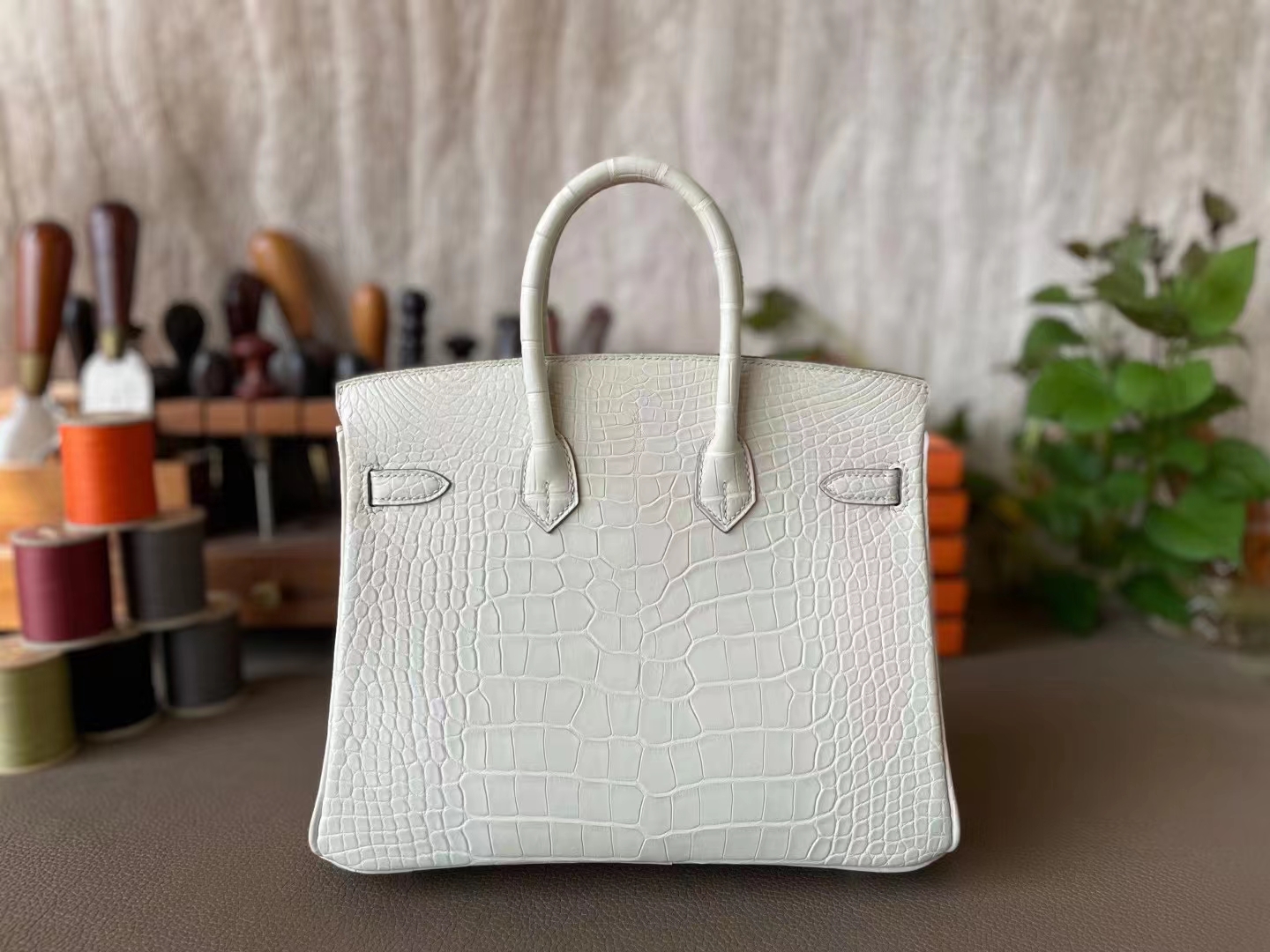 Hermès（爱马仕）Birkin 铂金包 奶油白 雾面美州鳄 银扣 25cm