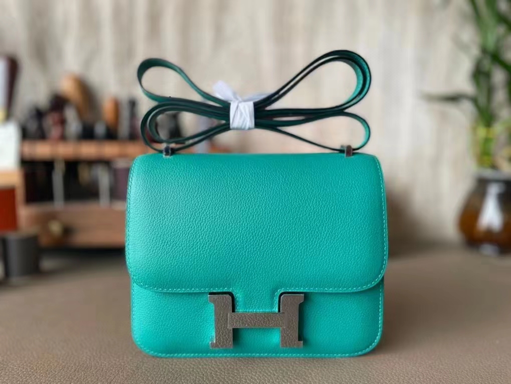 Hermès（爱马仕）Constance 康康 维罗纳绿 Evercolor皮 银扣 19cm