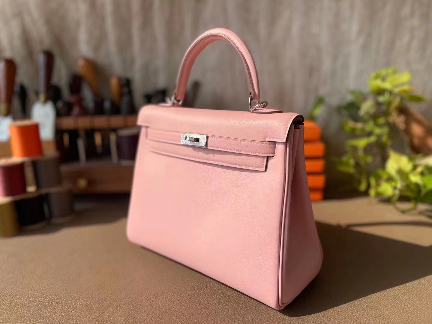 Hermès（爱马仕）kelly 凯莉包 樱花粉 Swfit皮 银扣 25cm