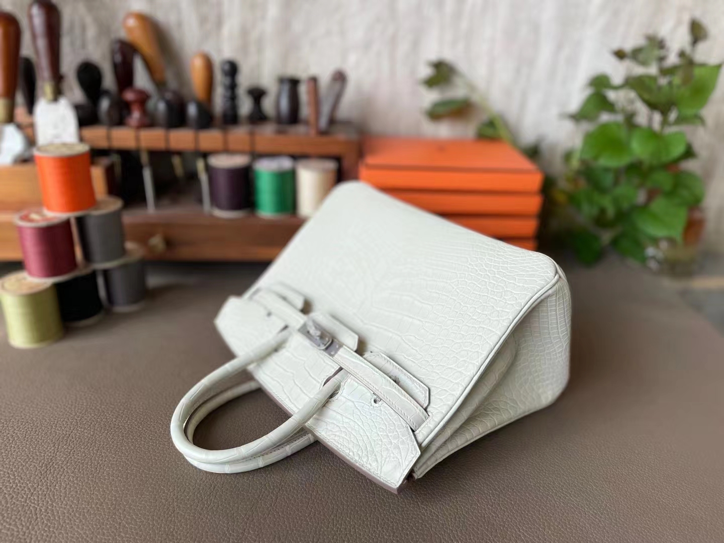 Hermès（爱马仕）Birkin 铂金包 奶油白 雾面美州鳄 银扣 25cm