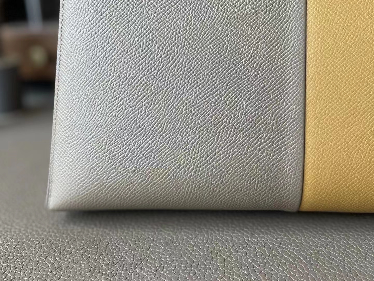 Hermès（爱马仕）Kelly 凯莉包 芝麻色 拼 大象灰 Epsom 掌纹皮 银扣 28cm