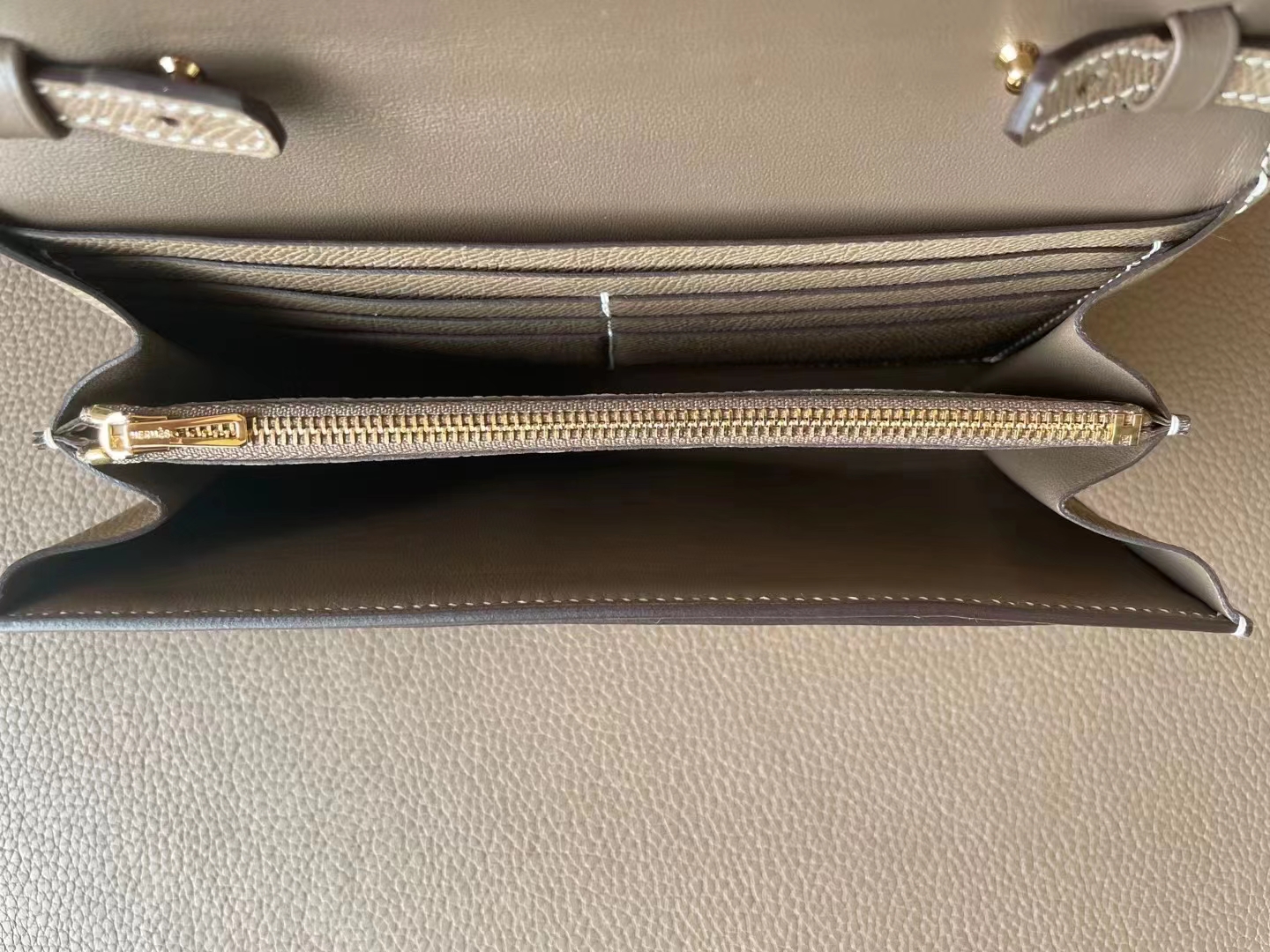Hermès（爱马仕）Constance To Go 大象灰 Epsom 掌纹皮 金扣 20cm