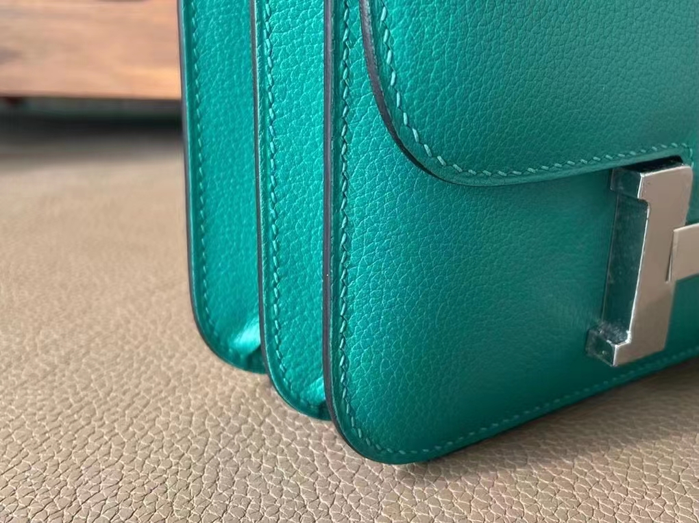 Hermès（爱马仕）Constance 康康 维罗纳绿 Evercolor皮 银扣 19cm