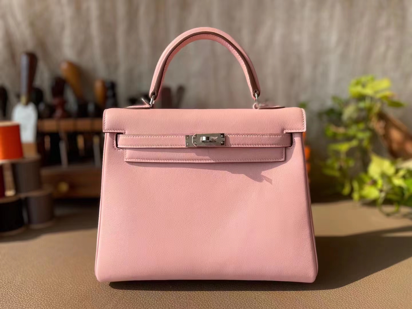 Hermès（爱马仕）kelly 凯莉包 樱花粉 Swfit皮 银扣 25cm